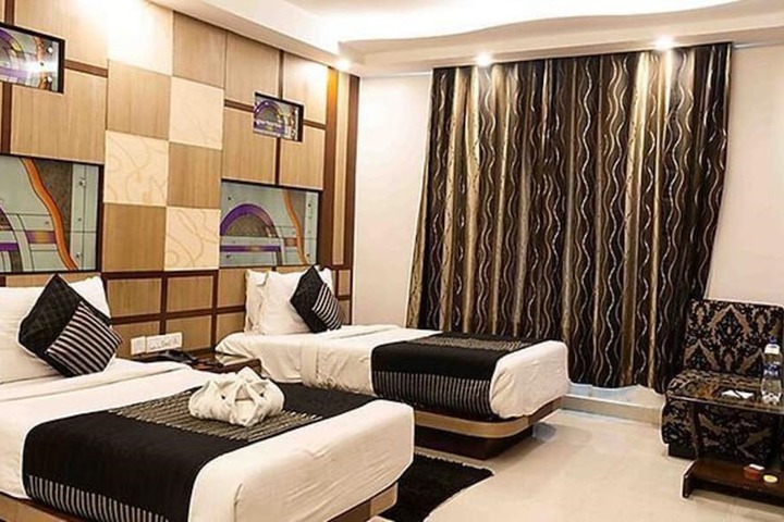Room 16 of 24