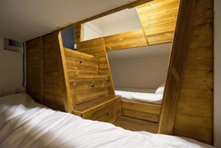 Hotel Suite Photo