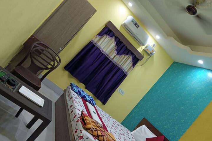 Room 21 of 27