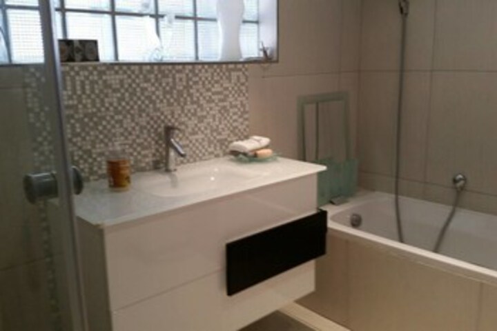 Room 3 of 12