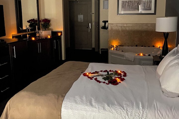 1 King Bed (7 of 28)