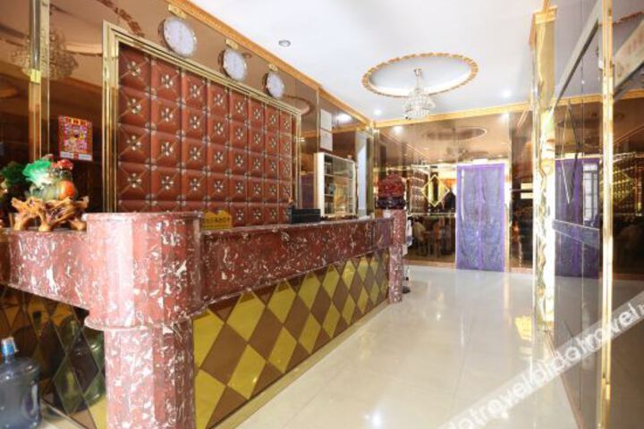 Hotel Interior 6 of 33