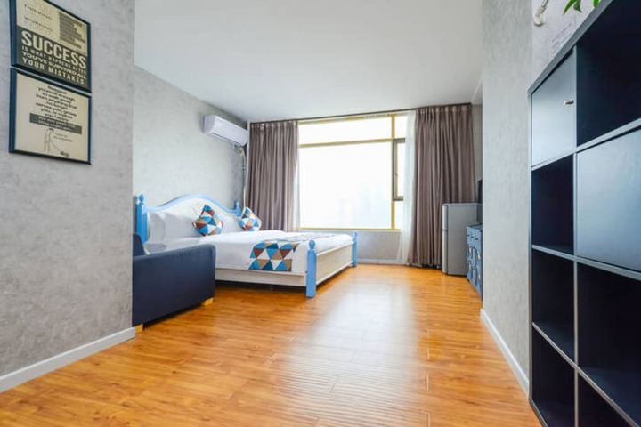 Room 7 of 17
