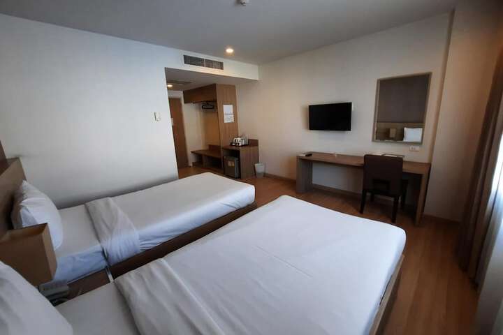Room 20 of 39