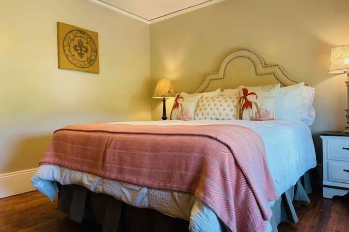 Room 3 of 10