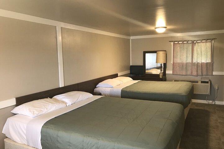 Room 2 of 29