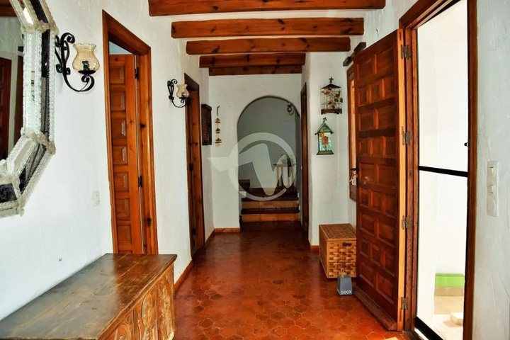 Room 12 of 26
