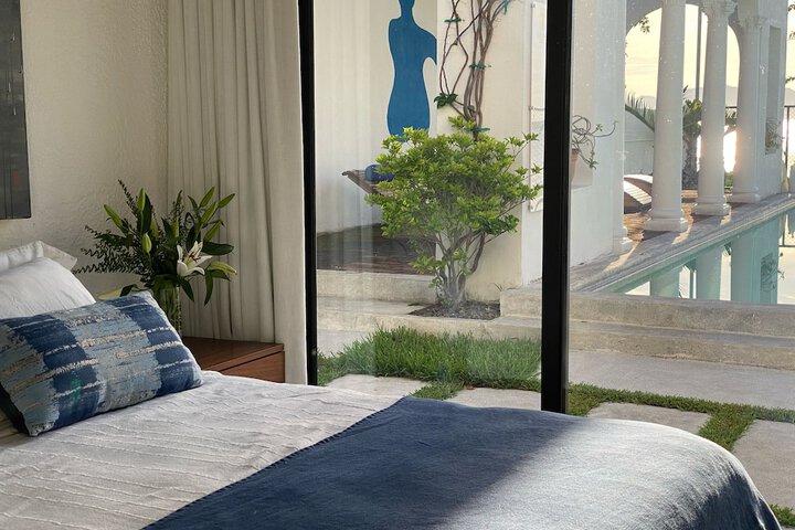Room 4 of 30