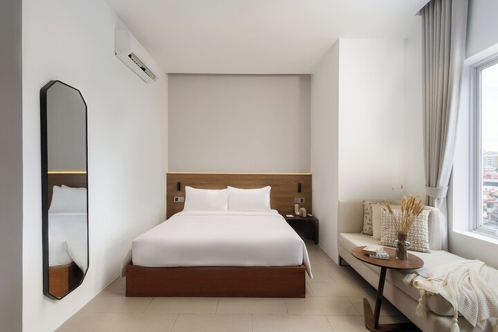 Room 47 of 96