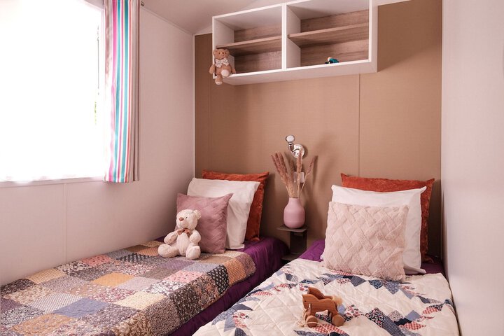 Room 9 of 54