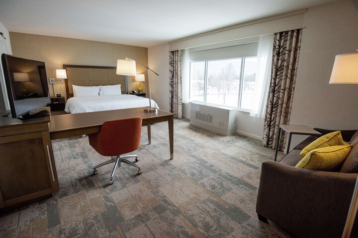 1 King Hearing Accessible with Sofa Bed (1 of 23)