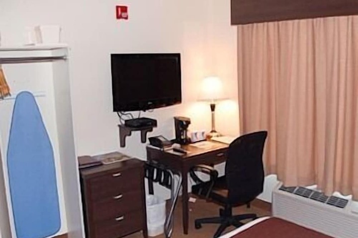 Room 18 of 49