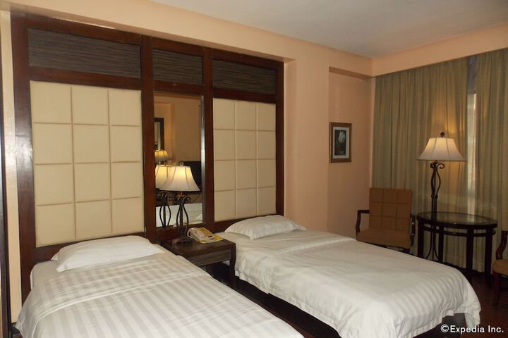 Room 10 of 57