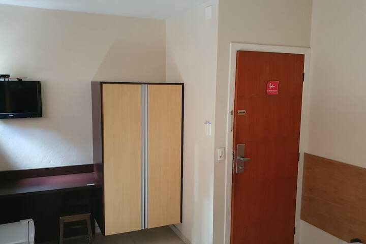 Room 31 of 67
