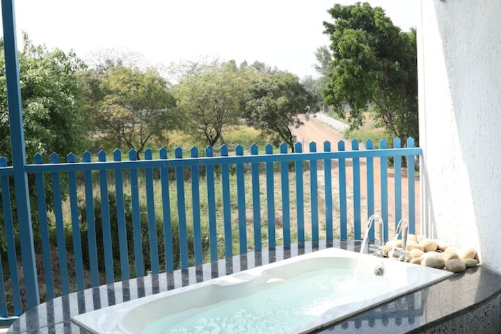Terrace/Patio 36 of 102
