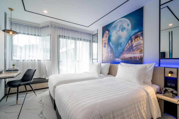 Room 12 of 46