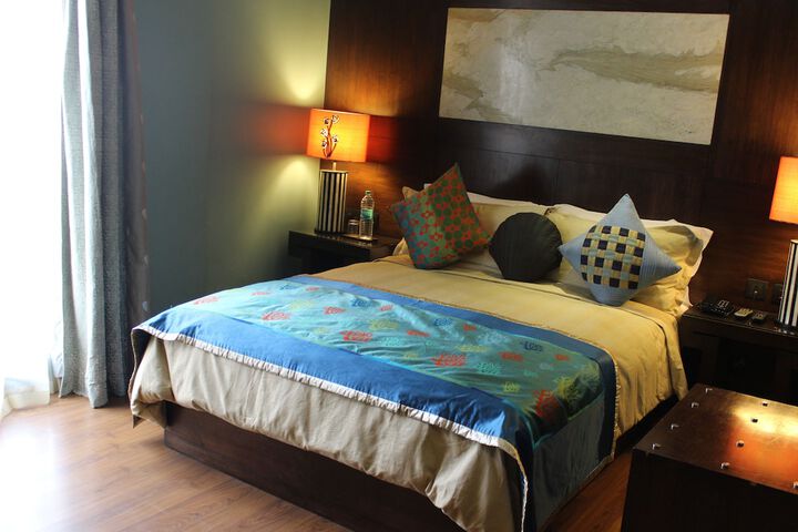 Room 9 of 36