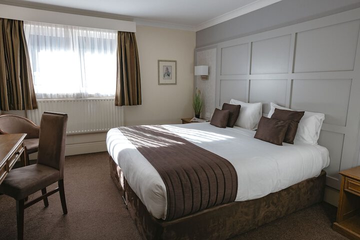 Room 12 of 76