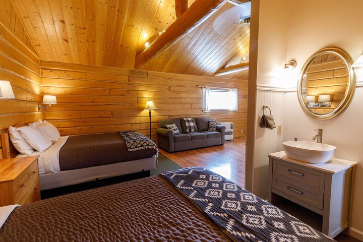 Room 2 of 23