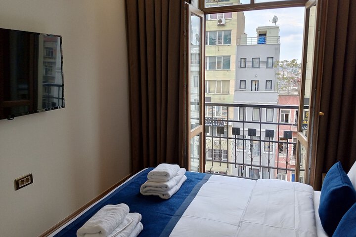 Room 13 of 75