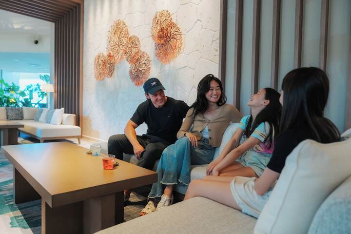 Guest Lobby