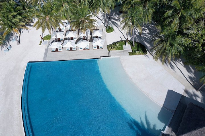 Pool 58 of 144