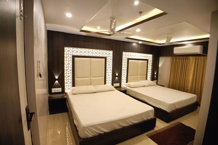 Room 15 of 24