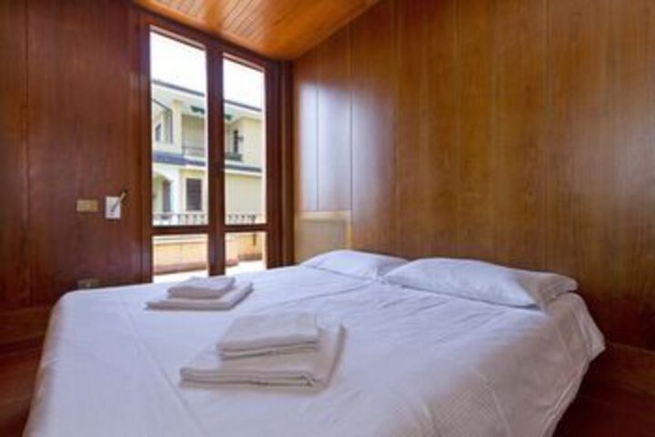 Room 146 of 450