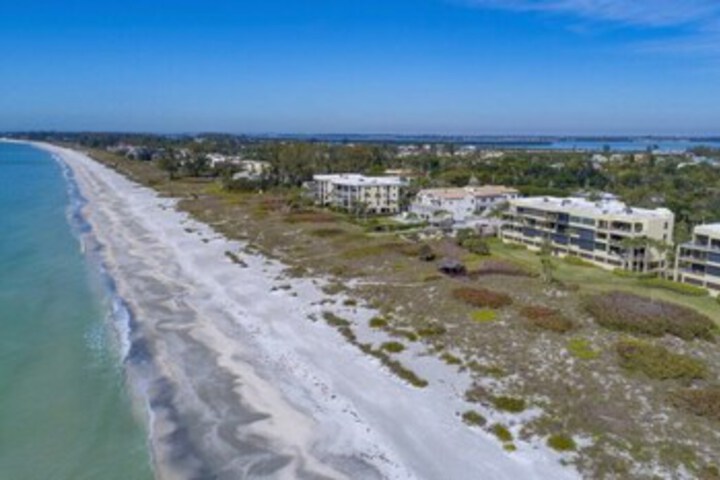Beach 25 of 225