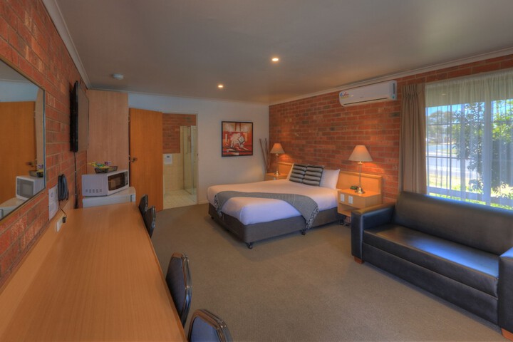 Room 22 of 47