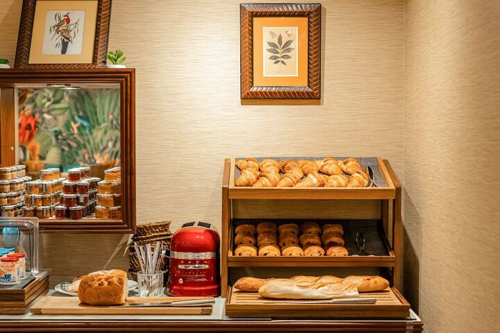 Dining Photos