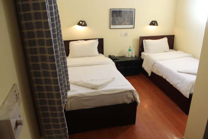 Room 16 of 73
