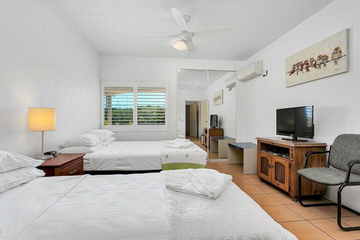 Room 9 of 55