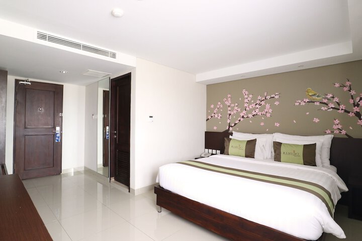 Room 12 of 31