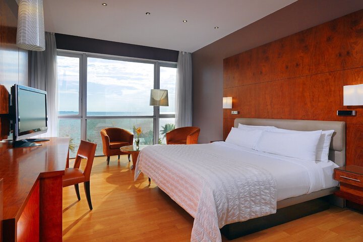 Room 10 of 23