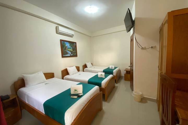 Room 18 of 29