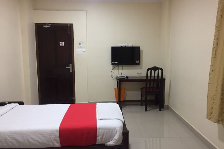 Room 8 of 30