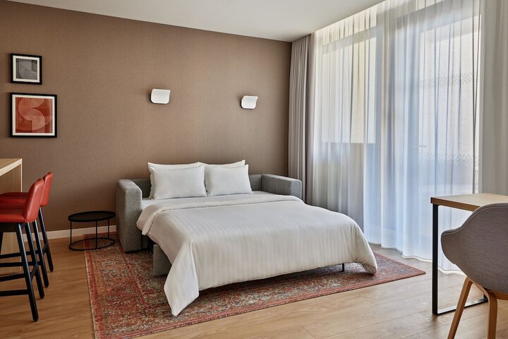 Room 5 of 45