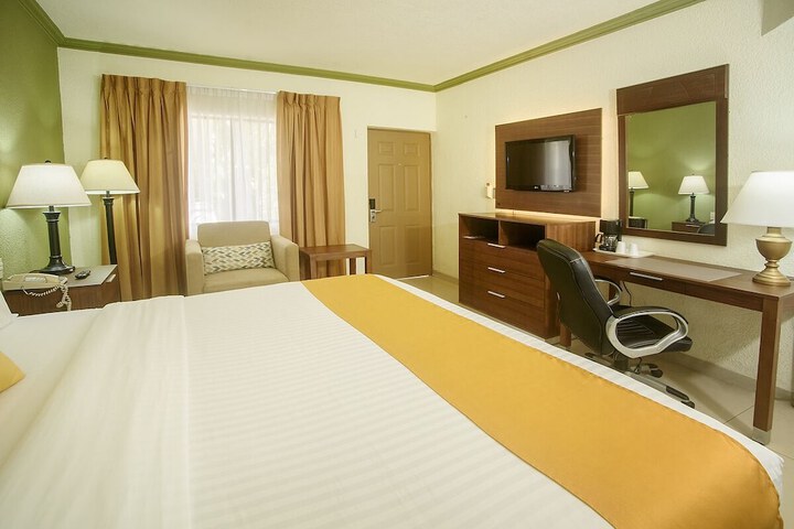 Room 10 of 49