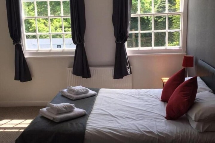 Room 14 of 28