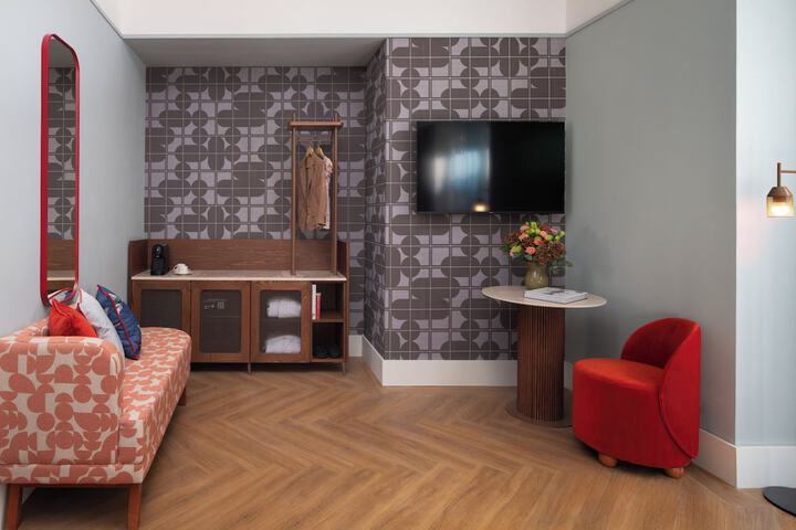Room 11 of 41