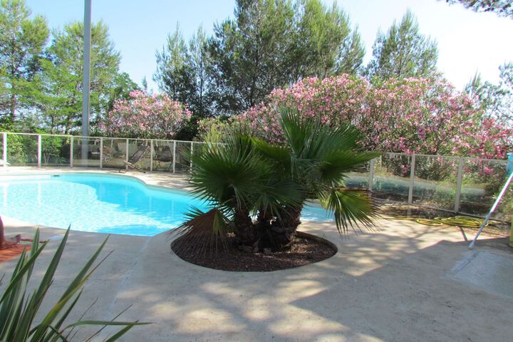 Pools & Facilities
