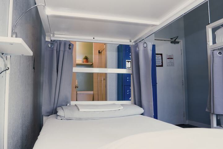 Room 13 of 41