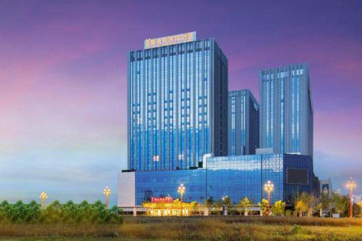 Vienna International Hotel (Chuxiong Ruite Store)