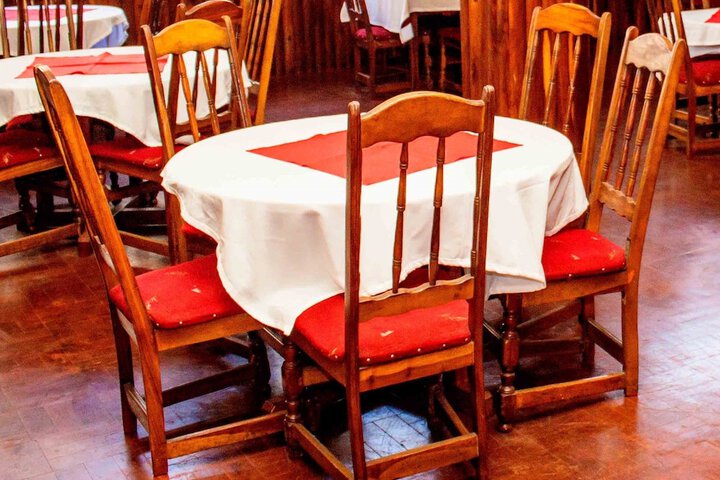 Dining 16 of 22