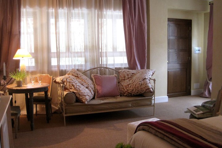 Room 4 of 41