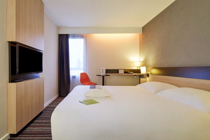 Room 21 of 53
