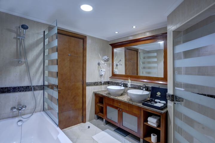 Room 41 of 79