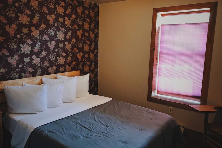 Room 30 of 68