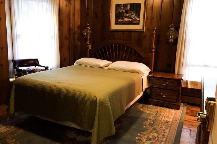 Room 2 of 19